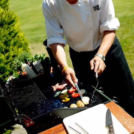 拜尼库洛酒店 2*