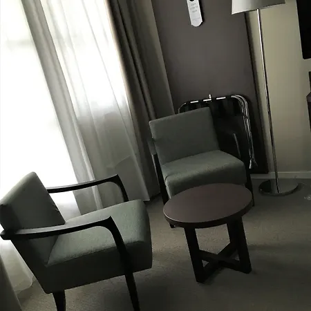 Hotel Bryne Hotell 2*